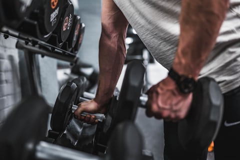 Set of dumbbells